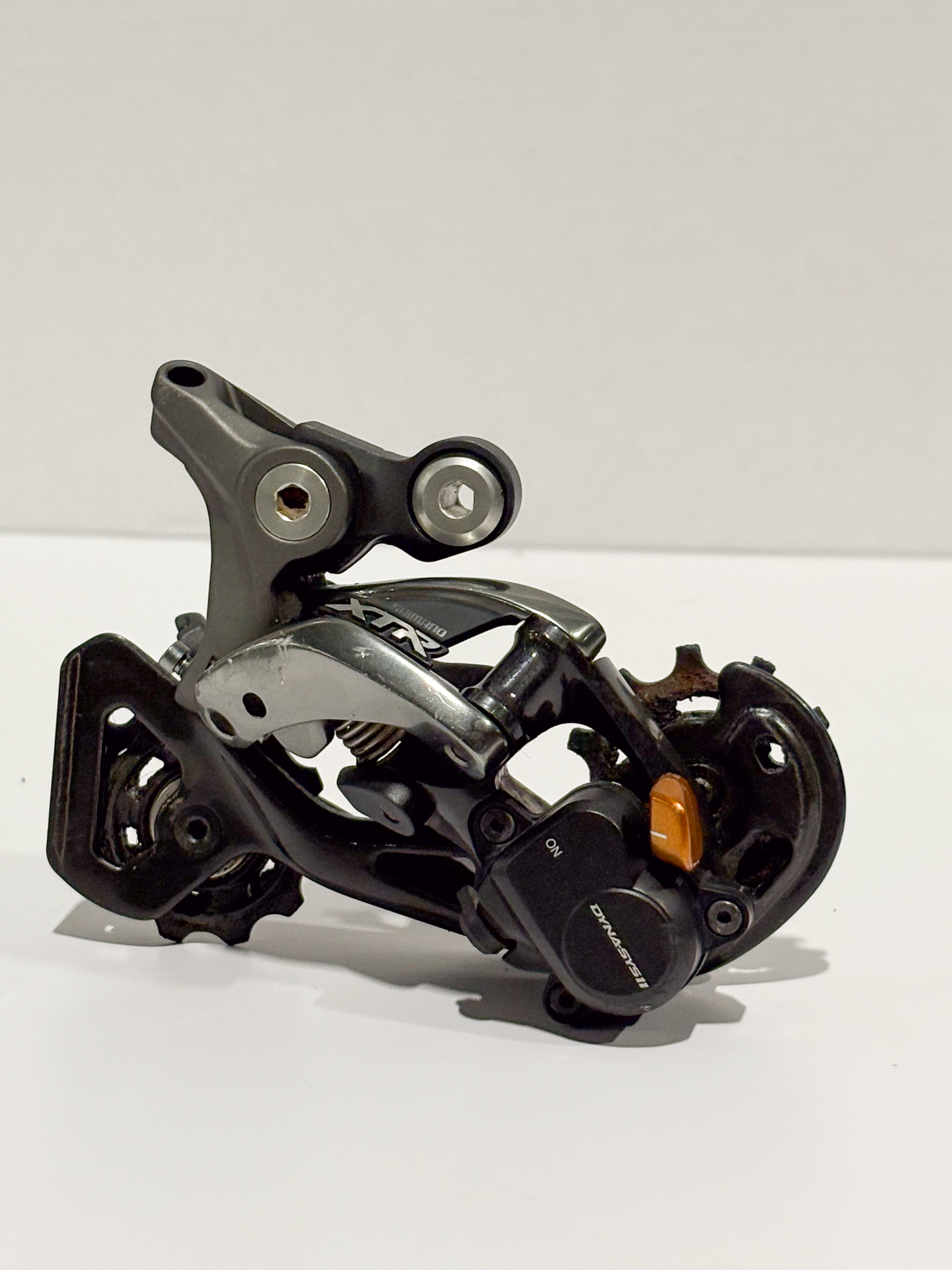 Shimano XTR RD-M9000 Rear Derailleur + XT M8000 Shifter11-Speed - Black