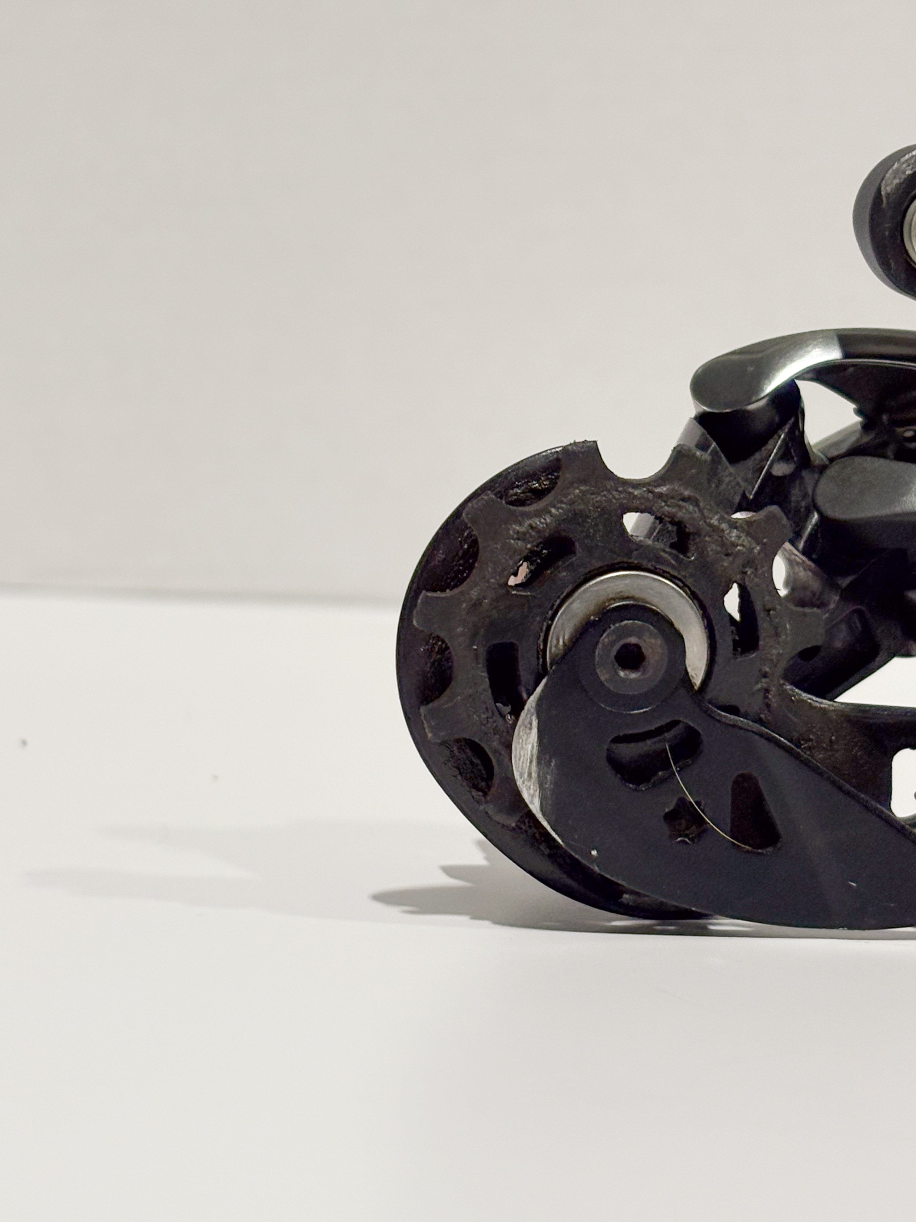 Shimano XTR RD-M9000 Rear Derailleur + XT M8000 Shifter11-Speed - Black