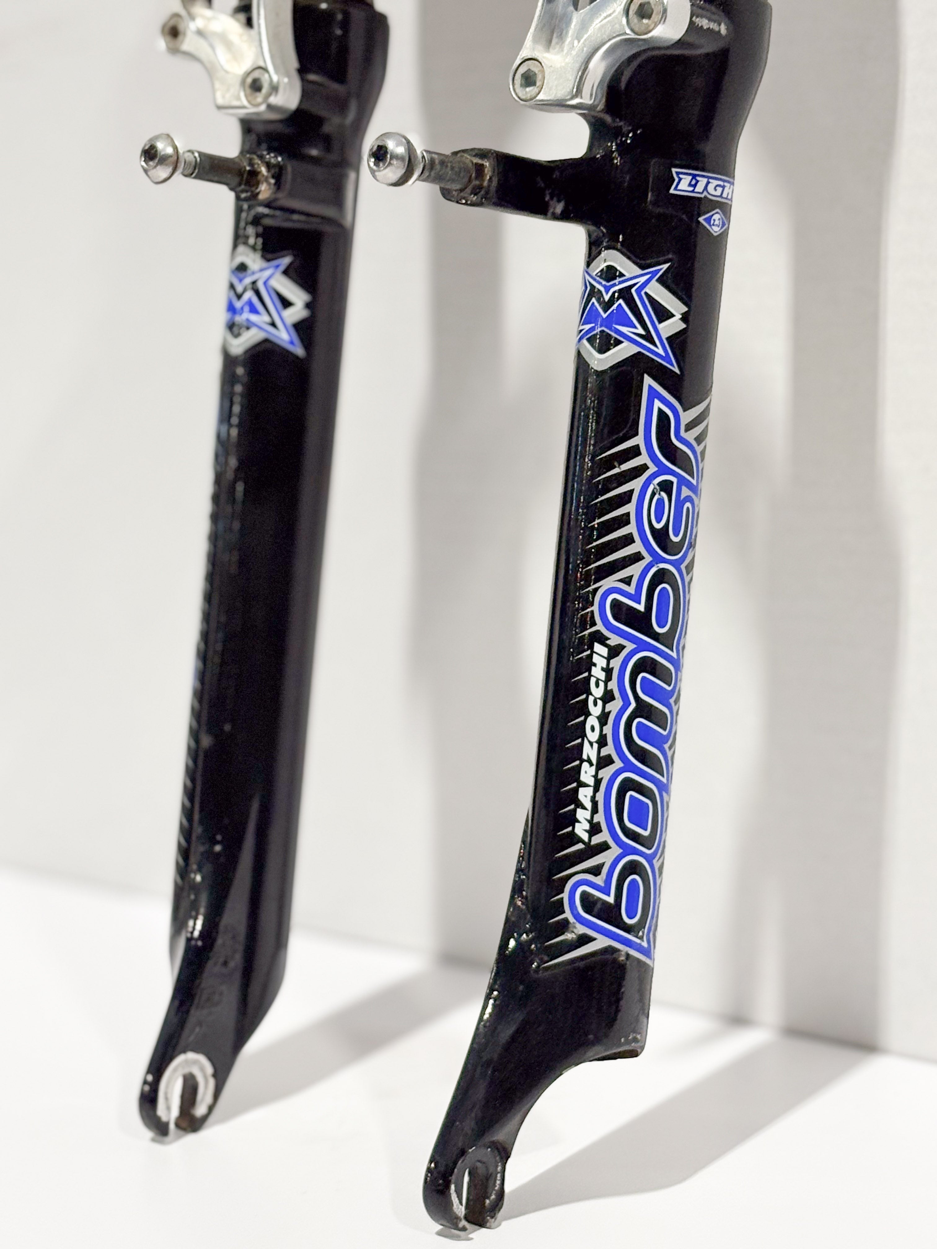 Vintage 1998 Marzocchi z.3 light 1" 80mm Suspension fork 5.5" Steerer Rim Brake