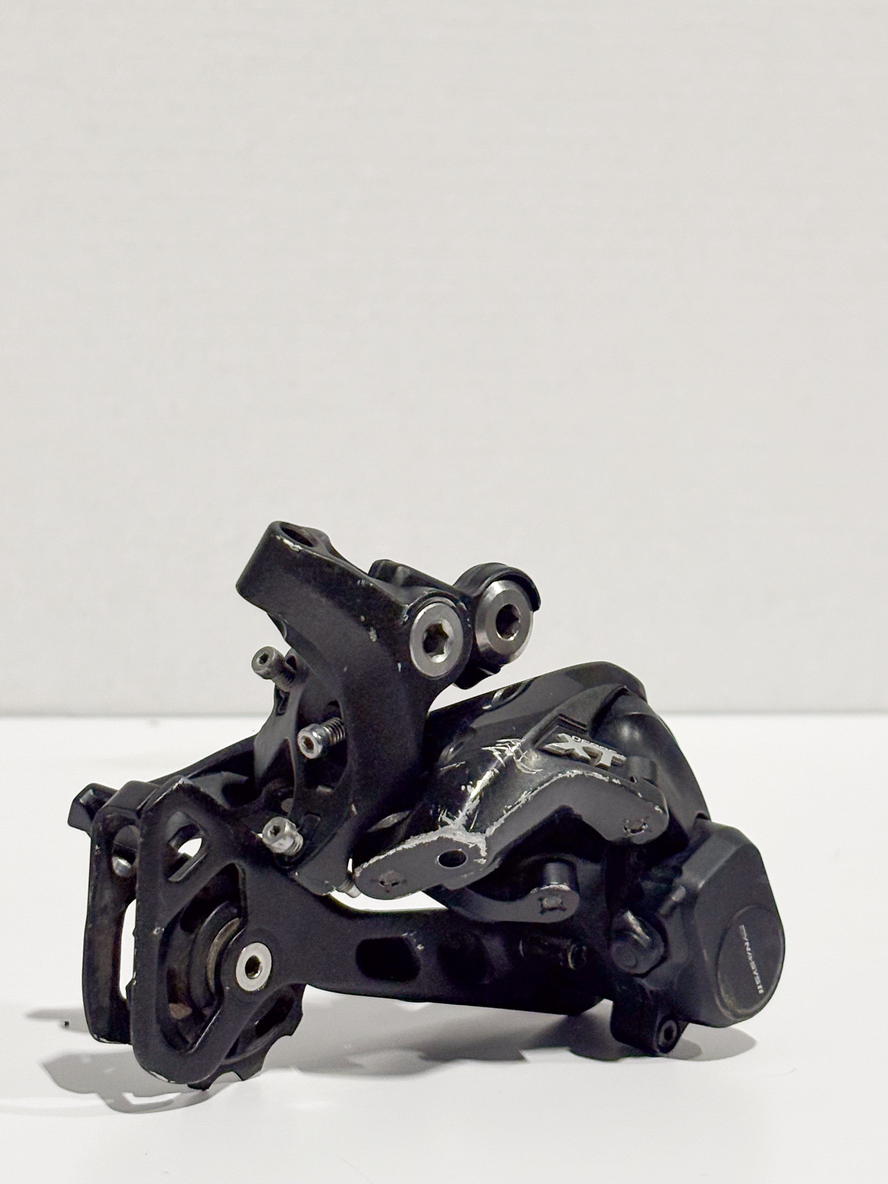 Shimano XT Mini Groupset M8000 Shifters + RD-M8000 Rear Derailleur 11sp Medium Cage