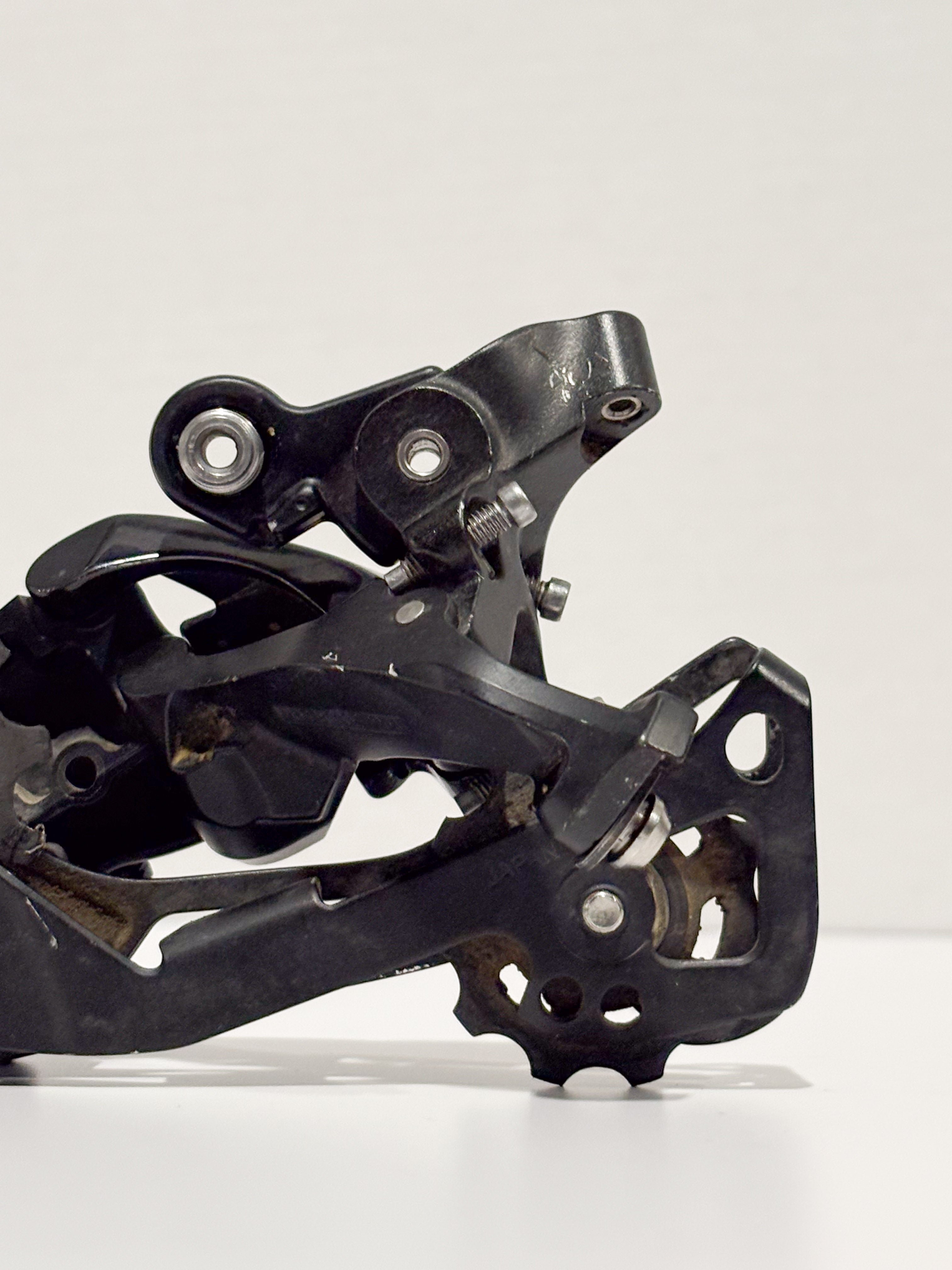 Shimano XT Mini Groupset M8000 Shifters + RD-M8000 Rear Derailleur 11sp Medium Cage