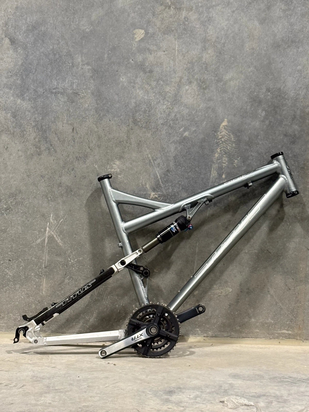 Titus Racer-X Aluminum Large Mountain Bike Frame Carbon Stays Full Suspension 26