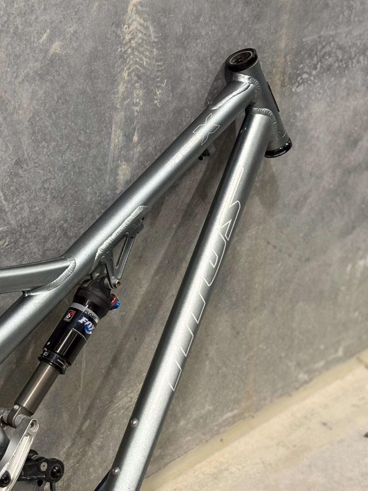 Titus Racer-X Aluminum Large Mountain Bike Frame Carbon Stays Full Suspension 26