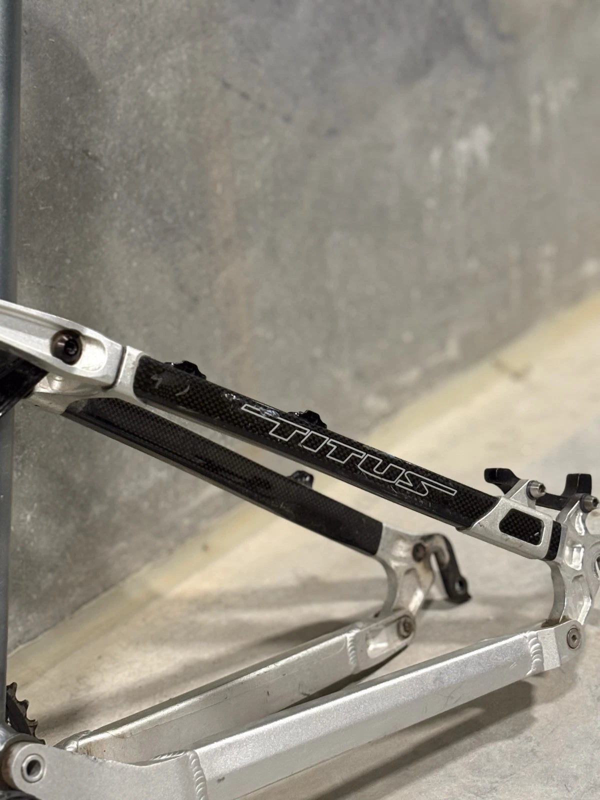 Titus Racer-X Aluminum Large Mountain Bike Frame Carbon Stays Full Suspension 26