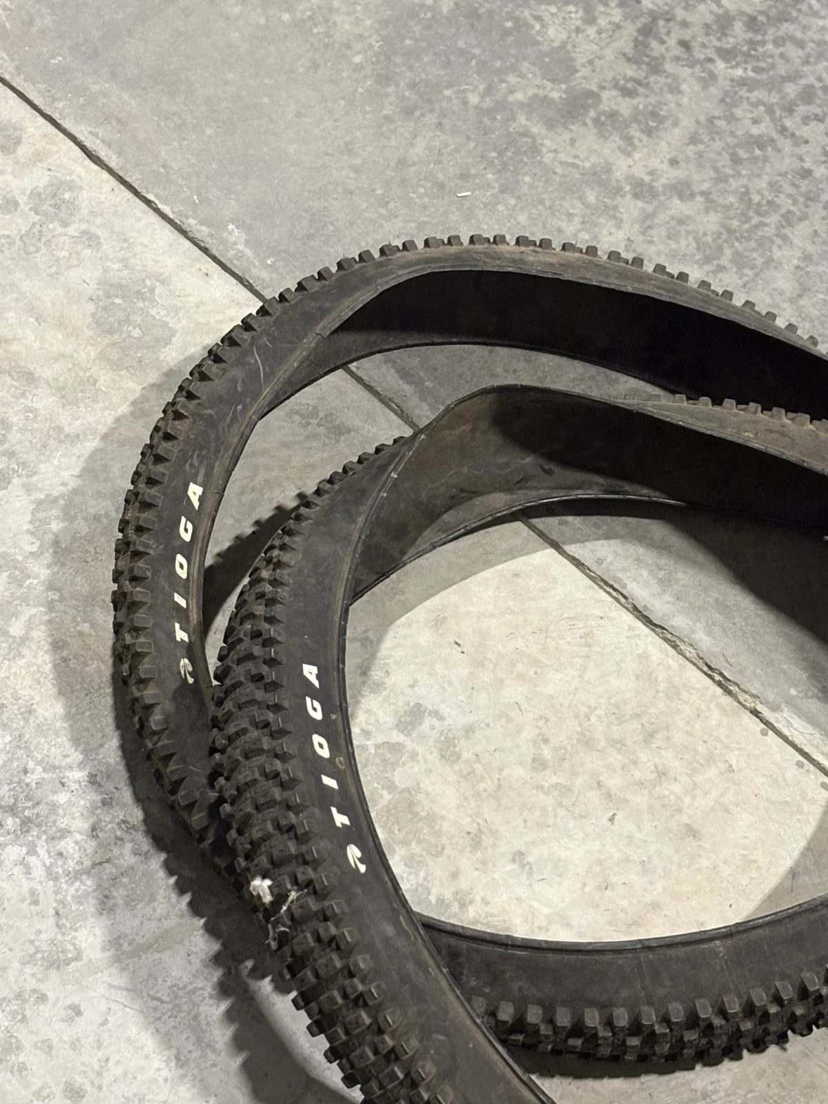 Vintage Tioga Factory DH Downhill Tires 26x2.30 Front + Rear MTB Mountain Bike